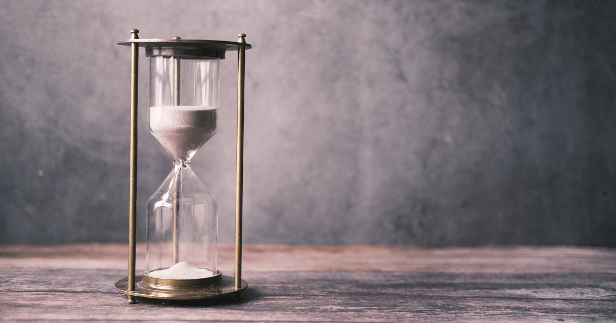 An hour glass showing someone running out of time to file a personal injury claim in Las Vegas, Nevada.